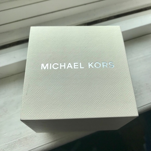 BRAND NEW MICHAEL KORS Glitz Crystal Watch 40 mm